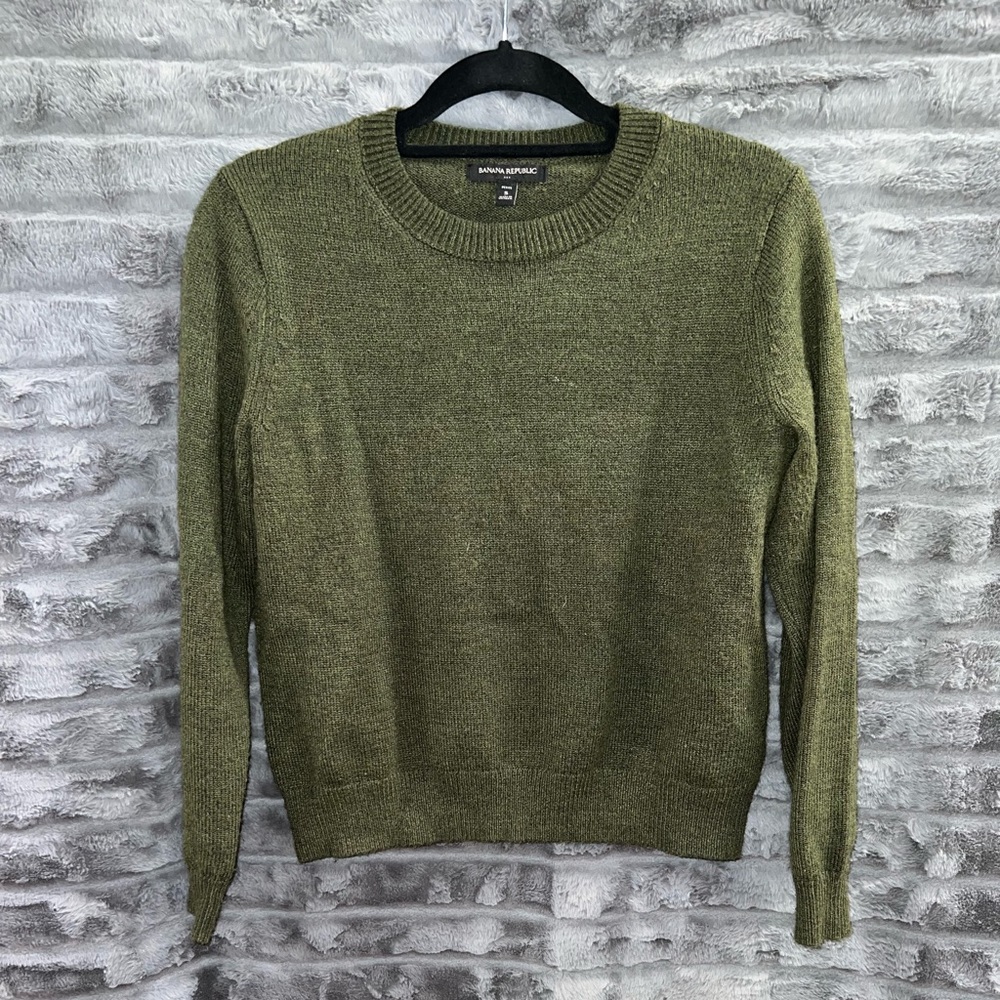 Banana Republic Hunter Green long sleeve sweater
